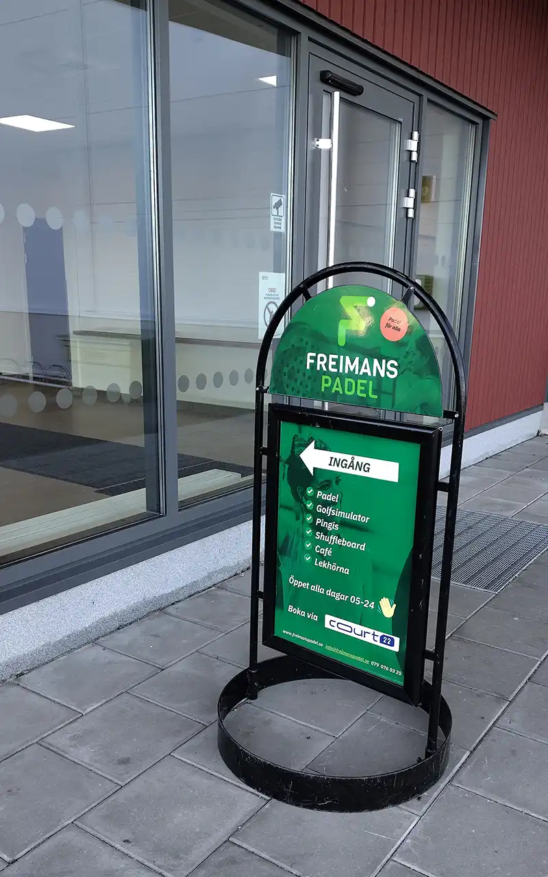 Välkommen till utställning av tavlorna från Gladare konst hos Freimans Padel i Ockelbo